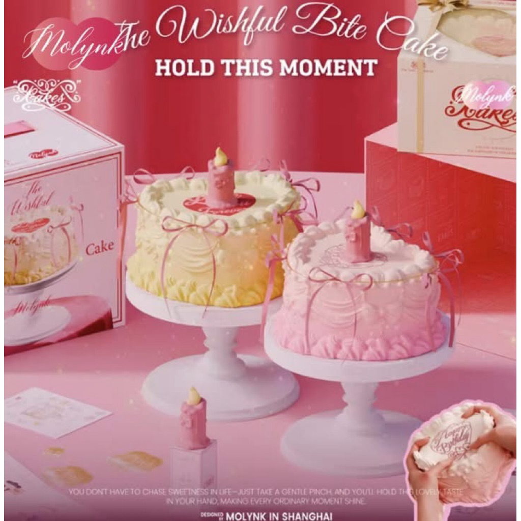 พร้อมส่ง🎂เค้กสกุชชี่ Molynk The Wishful Bite Cake รุ่นเค้กสตรอว์เบอร์รี🍓