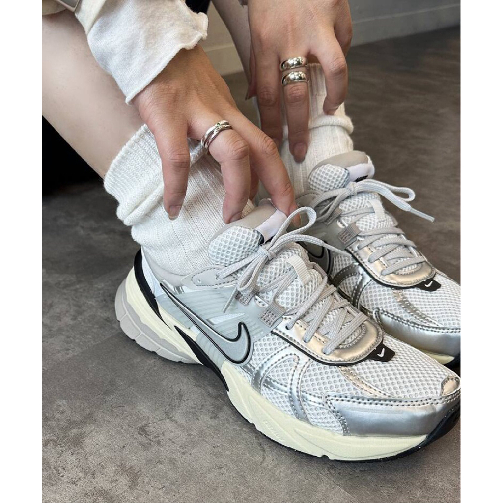 Used! Nike V2K Run size 24” from Fukuoka Japan