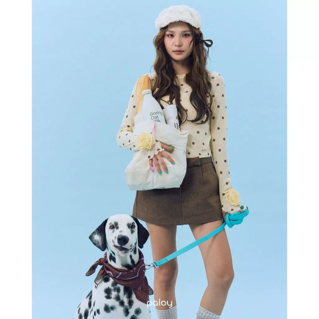 [Best Seller] Paloy - PL2360 Camellia Top เสื้อดอกคามิเลีย เสื้อแขนยาว ทรงเข้ารูป ปลายแขนแต่งดอกคามิเลีย thumbnail 6