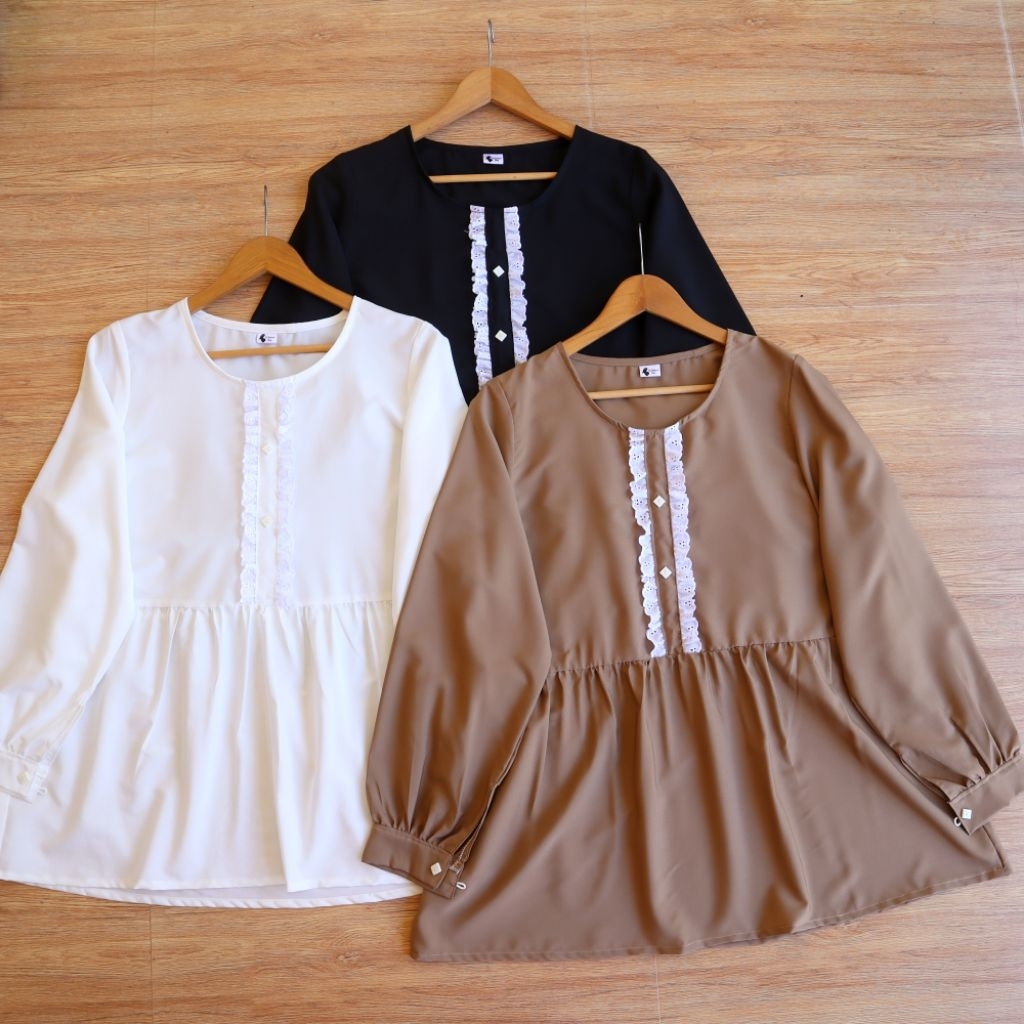 A381 เสื้อสาวอวบ แต่งลูกไม้ที่อก /อก 46