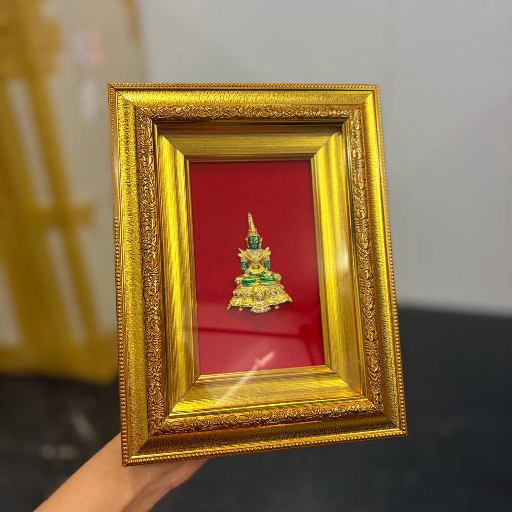 ราคาดีมาก💯พระแก้วมรกตฤดูร้อน พร้อมกรอบขนาด7*9นิ้ว ของขวัญ ของที่ระลึกมงคล