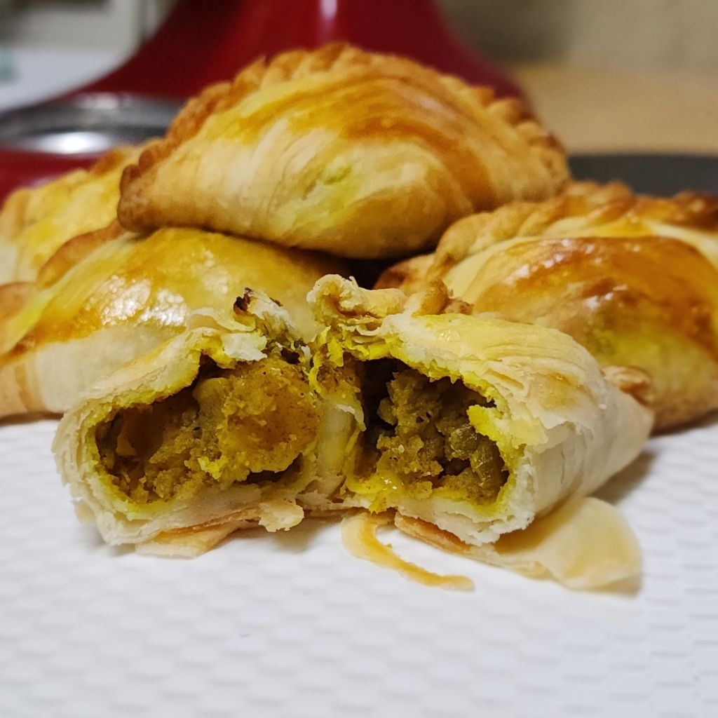 กะหรี่ปั๊บ (Curry Puff) แบบอบ หอม อร่อย เข้มข้นถึงใจ