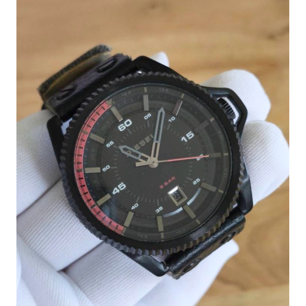 [ของแท้ 100%] นาฬิกาผู้ชาย DIESEL รุ่น DZ1728 Rollcage หน้าปัดดำ สายผ้าแคนวาสสีเขียว นาฬิกาข้อมือดีเ