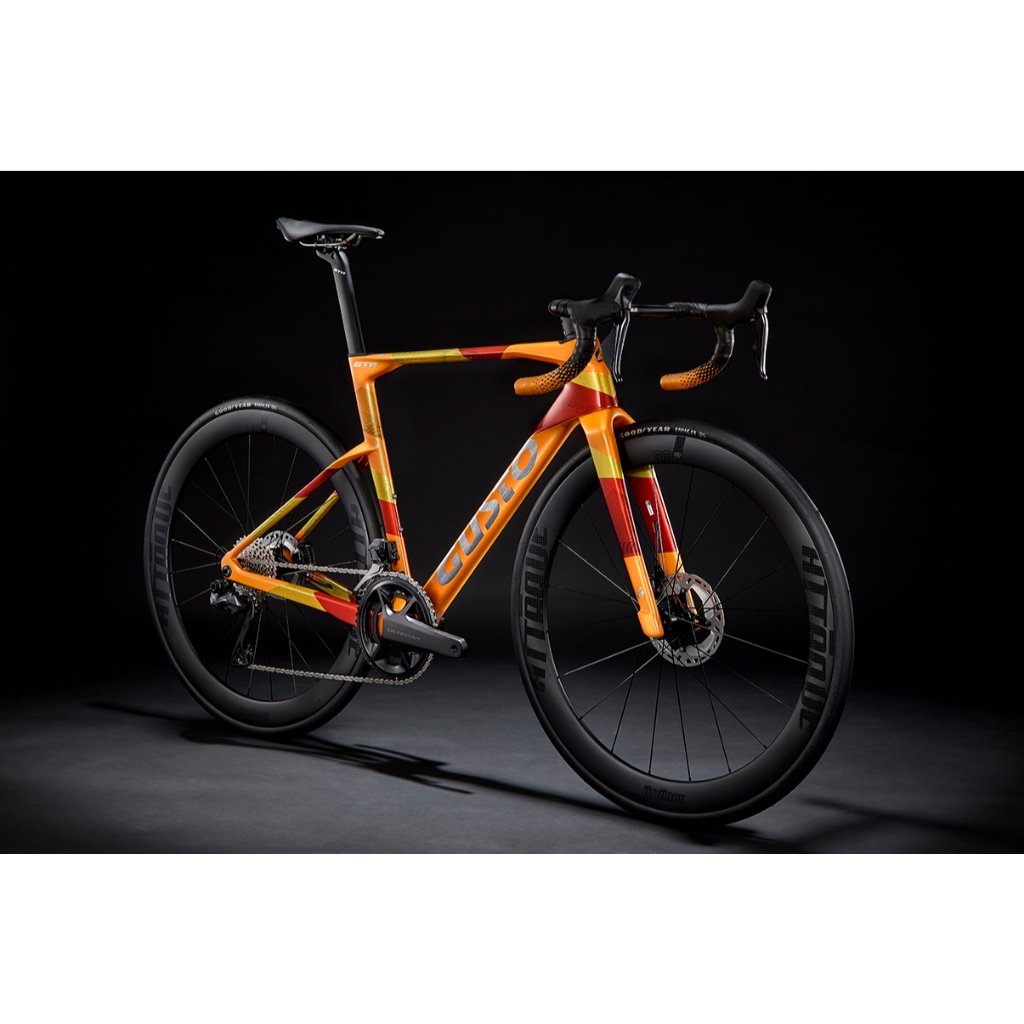 จักรยานเสือหมอบ GUSTO รุ่น GTR PRO TE (2026)  ออกแบบมาเพื่อความเร็ว ความแข็ง ความนิ่ง และการควบคุมที