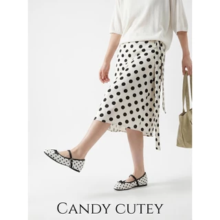 Candy Cutey รองเท้าแมรี่เจน ลายโพกาดอท ดีไซส์จุดสุดคลาสสิก โดดเด่นด้วยลายจุดขาวเล็กๆ เพิ่มความน่ารักด้วยโบว์เล็กมิ
