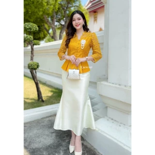 รวมเสื้อเหลือง มีทั้งลูกไม้ ไหมสี่เส้น งานอัดกาวทุกตัว ตัดเย็บเข้ารูปสวยสง่า
