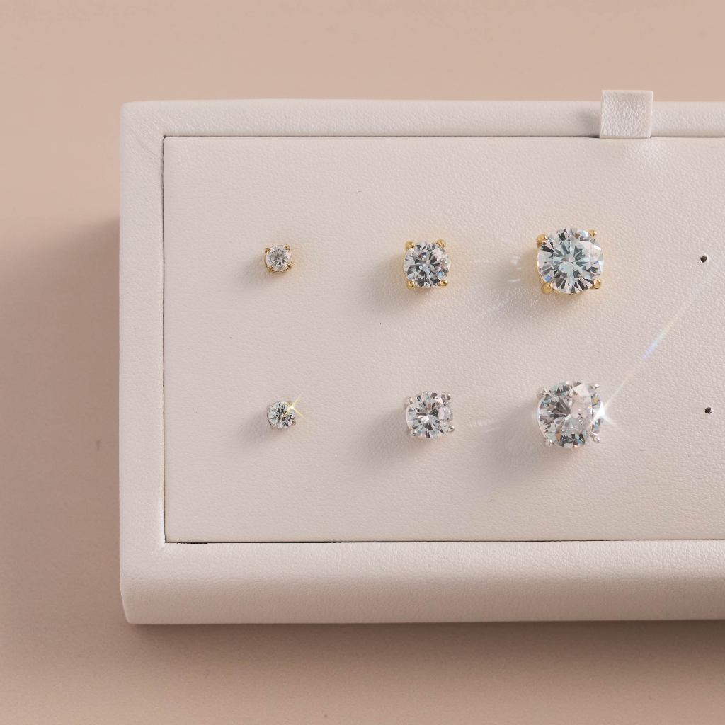 Valichain - Petite Gem Round Ear Stud