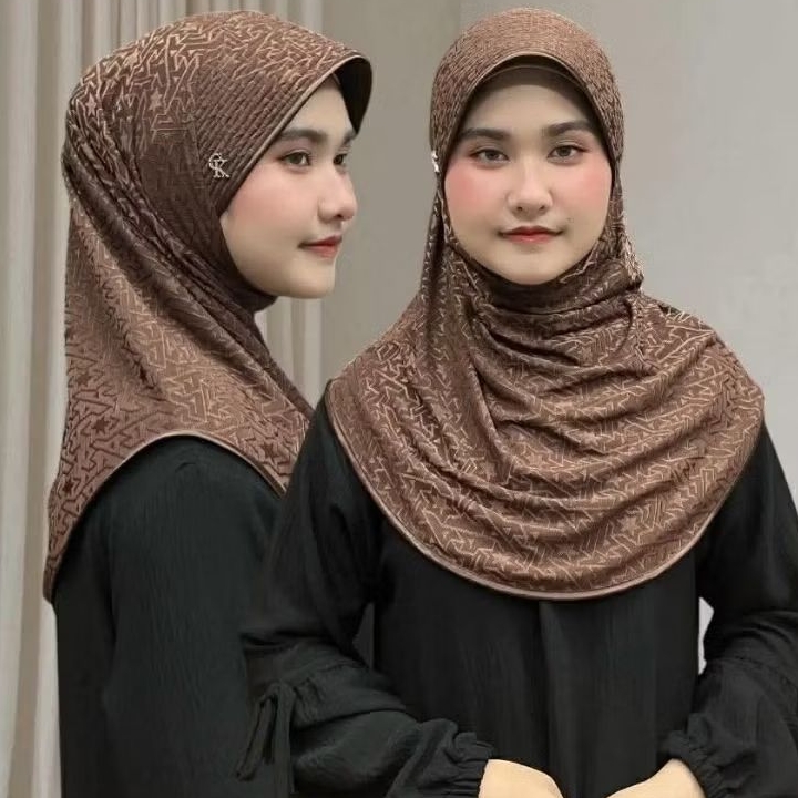ผ้าคลุมสวมสำเร็จผ้ายืดลายในตัว ทรงหมุน (มีป้าย 𝗖𝗞)
