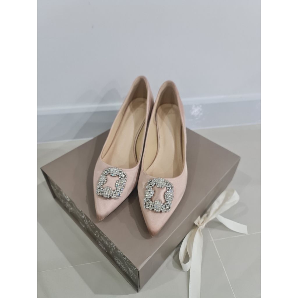 รองเท้าเจ้าสาว / รองเท้าชุดไทย Chamellia.glow Size 41 สูง 2 นิ้ว สีโทนโรสโกล