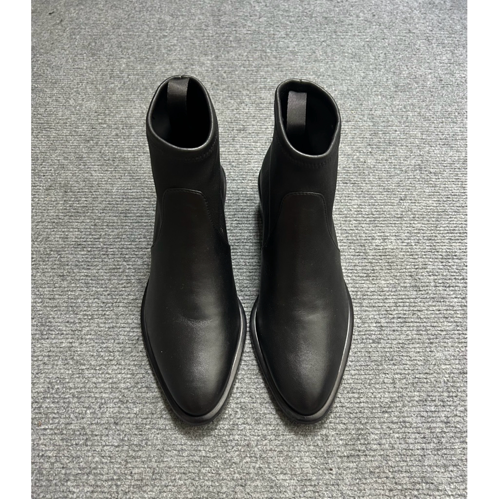 black leather ankle boots (36)