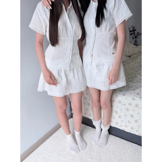 villie Autumn Set เสื้อเชิ้ตแขนสั้นกับกระโปรงกางเกงผ้าลูกไม้