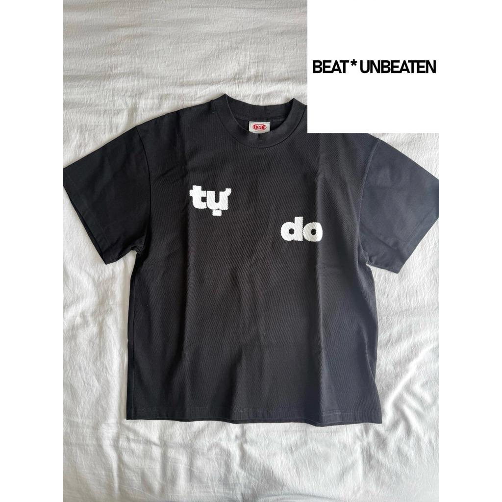 เสื้อยืด oversize คอติด คอไม่ย้วย ผ้า heavy cotton ทรงสวยมาก แบรนด์เวียดนาม BEAT UNBEATEN ผ้า heavy 
