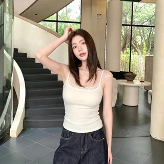 NEW✨Kulimula เสื้อกล้าม Lace Trim Cami Top สายเดี่ยวบางขอบลูกไม้ ผ้าร่องยืดรัดรูป สไตล์หวานเกาหลี