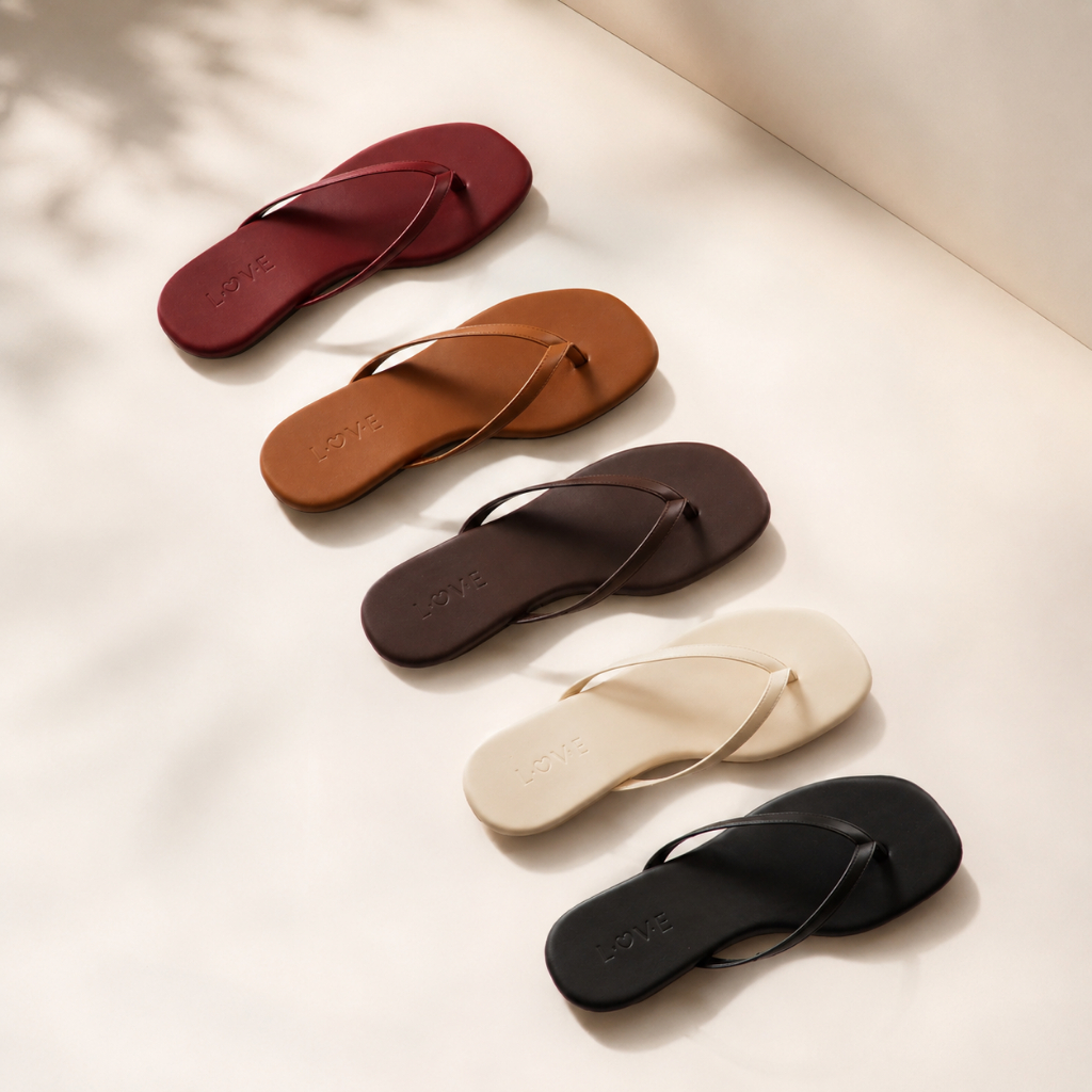LOVE SHOES รองเท้าผู้หญิงแฟชั่น รองเท้าแตะ รุ่นหูหนีบ พื้นนุ่ม เบาใส่สบาย ดีไซน์เรียบเก๋ ใส่ได้ทุกวัน