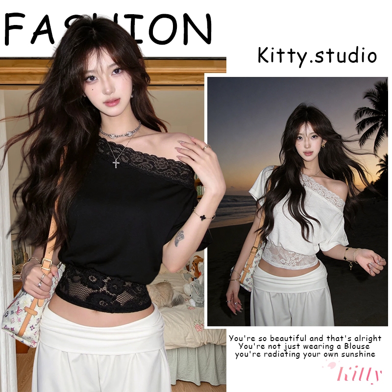 Kitty พร้อมส่ง เสื้อครอปท็อป ไหล่เฉียง ลูกไม้ กระชับเอว ขอบลูกไม้ ปิดกระดุม ผ้ายืดหยุ่น ผ้าระบายอากาศ สาวเผ็ด