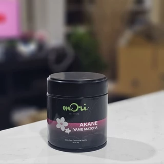 AKANE Yame Matcha โทนถั่ว หอม นัว ครีมมี่ (สินค้าพร้อมส่ง) มัทฉะเกรดพิธีการ <แพคเกตใหม่แบบกระปุก30g.> | Mori Tea House