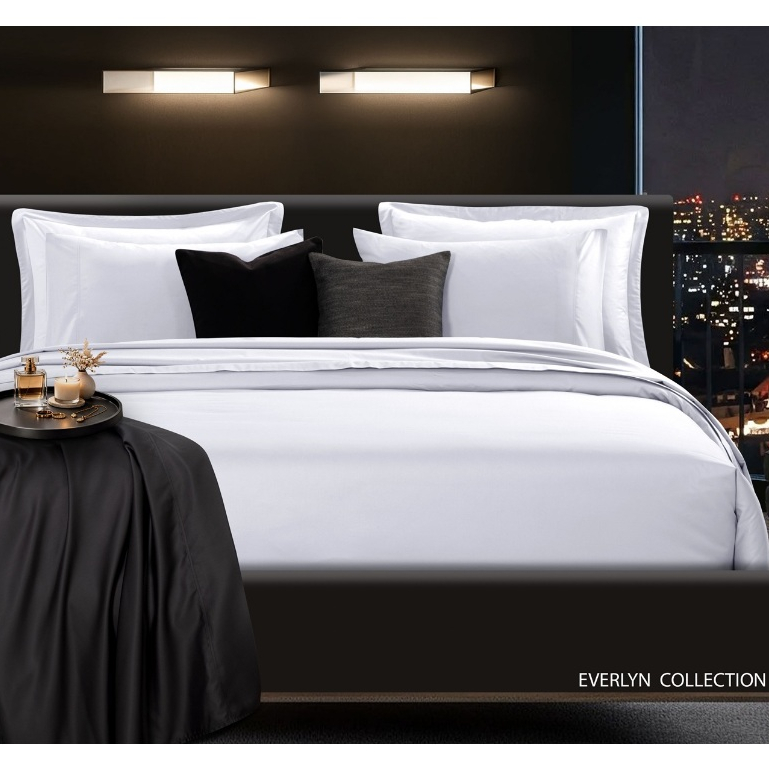 SANTAS ชุดเครื่องนอน ดีไซน์  EVERLYN COLLECTION ทอ 500 เส้นด้าย SUPIMA (สีขาว)
