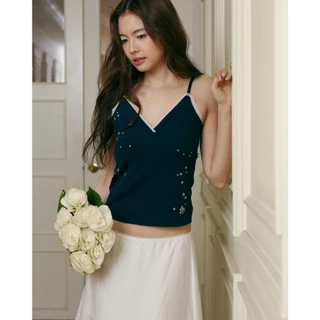 (พร้อมส่ง โค้ด 30% Max 1,000) STYLIST - Cami Tank เสื้อสายเดี่ยวลายปักดอกไม้ Tank