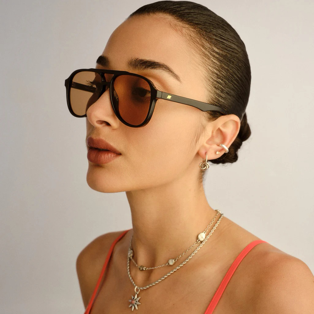 Sample sale แว่นตา Le specs Tragic magic