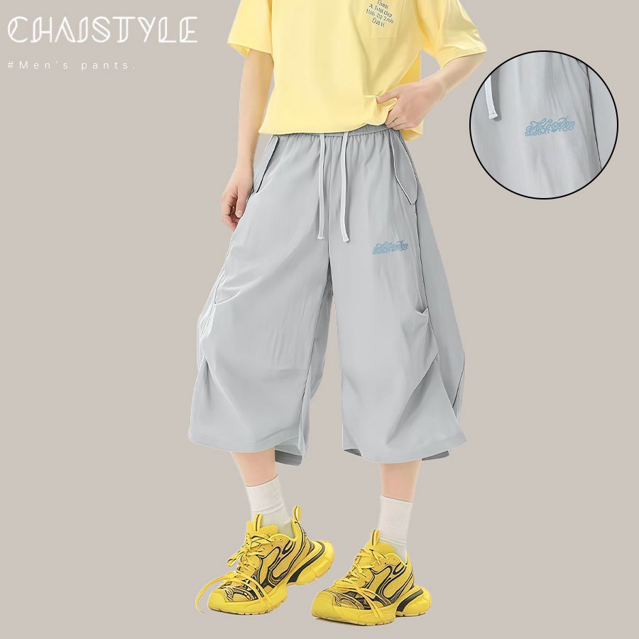 Chaistyle กางเกงขาสั้นแห้งเร็ว ทรงกระบอก กางเกงผู้ชายขาสั้น3ส่วน ผ้าไอซ์ซิลค์เย็นสบาย พิมพ์ลาย การออกแบบพับ หลวม