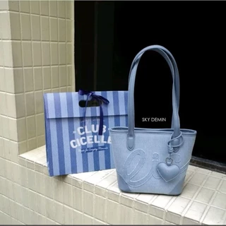 กระเป๋าแบรนด์ CICELLE-9995 ดีไซน์มีหัวใจน่ารัก สีพิเศษ Denim และสี Sky สียีนส์อ่อนและยีนส์เข้มอย่างละมุน พร้อมถุงกระดาษ