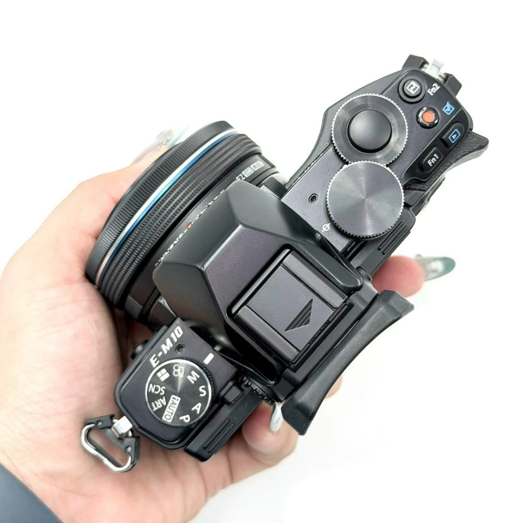 Olympus OM-D E-M10 Mark II เลนส์ 14-42mm thumbnail 7