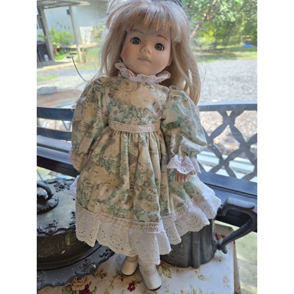 🌸 ขายตุ๊กตากระเบื้อง The Wimbledon Porcelain Doll