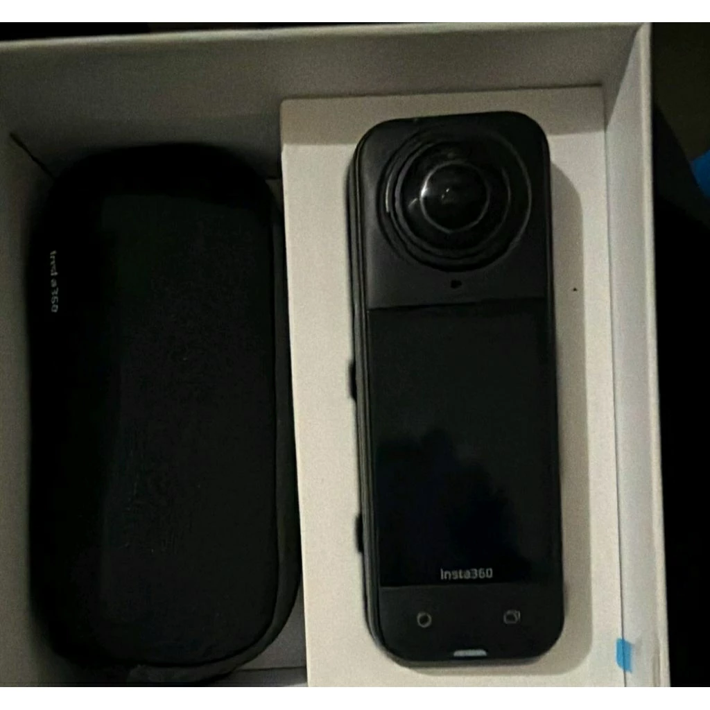 Insta360 X5 8K 360 Action Camera พร้อมเคสและเมมโมรี่การ์ด 128GB thumbnail 3