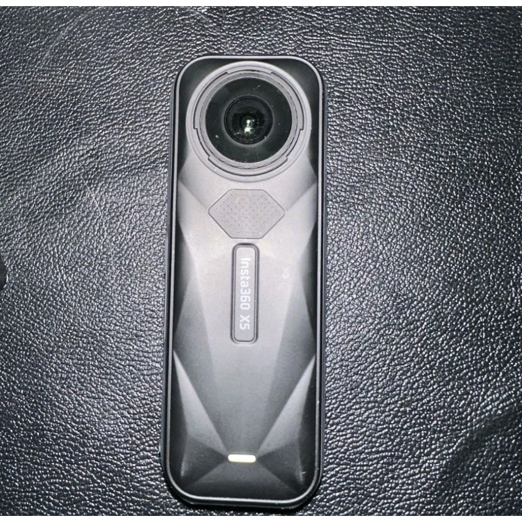 Insta360 X5 8K กล้อง 360 องศา พร้อมไม้เซลฟี่และเมมโมรี่ 256GB
