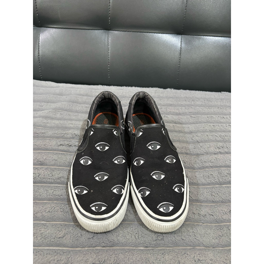 รองเท้าสลิปออน Kenzo