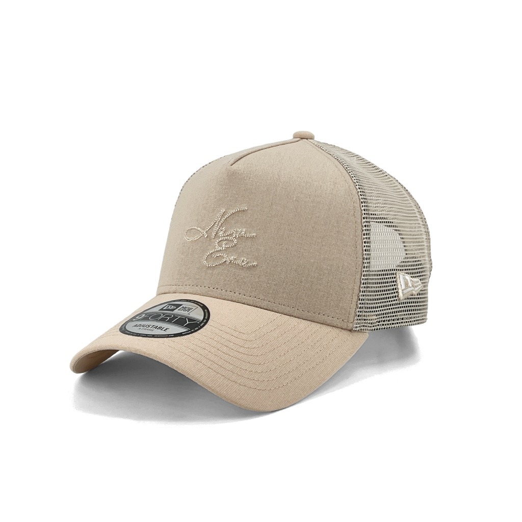 New Era قبعة تراكر 9Forty قطن وكتان — بيج