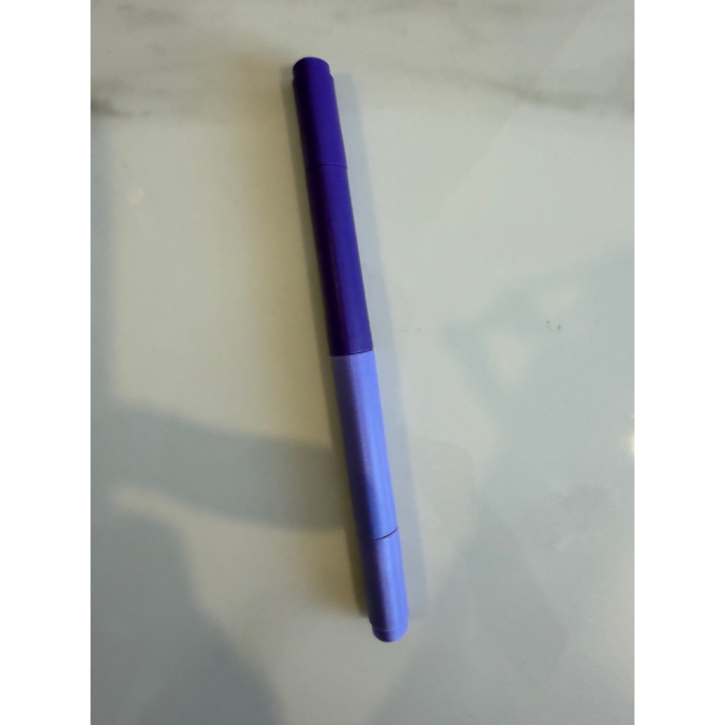 Daiso Dual-Color Highlighter: Navy Blue and Light Navy Blue