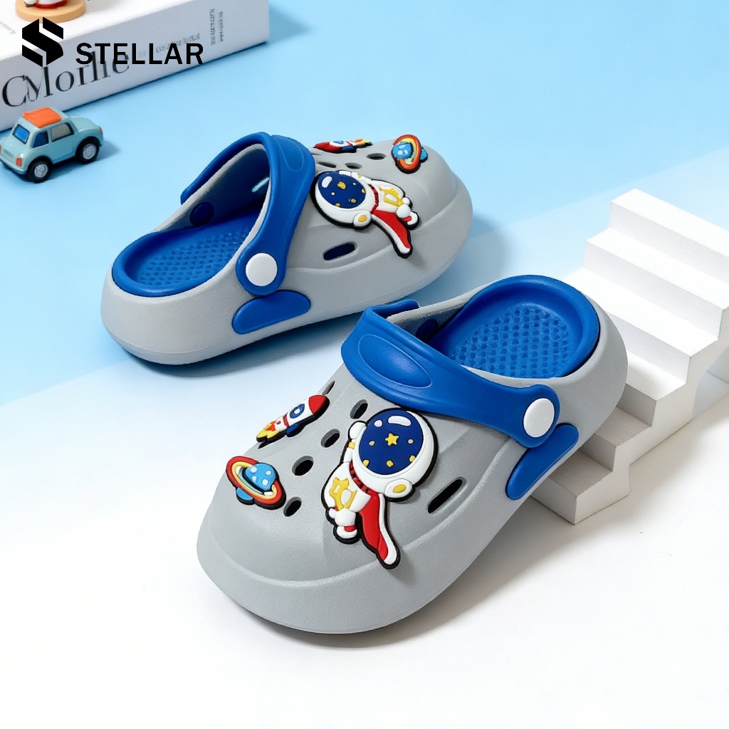 จัดส่งรวดเร็ว STELLARรองเท้าแตะเด็กลายนักบินอวกาศ EVA กันลื่น นุ่มเบา ใส่ลุยน้ำได้ ชายหาด เบอร์24-35
