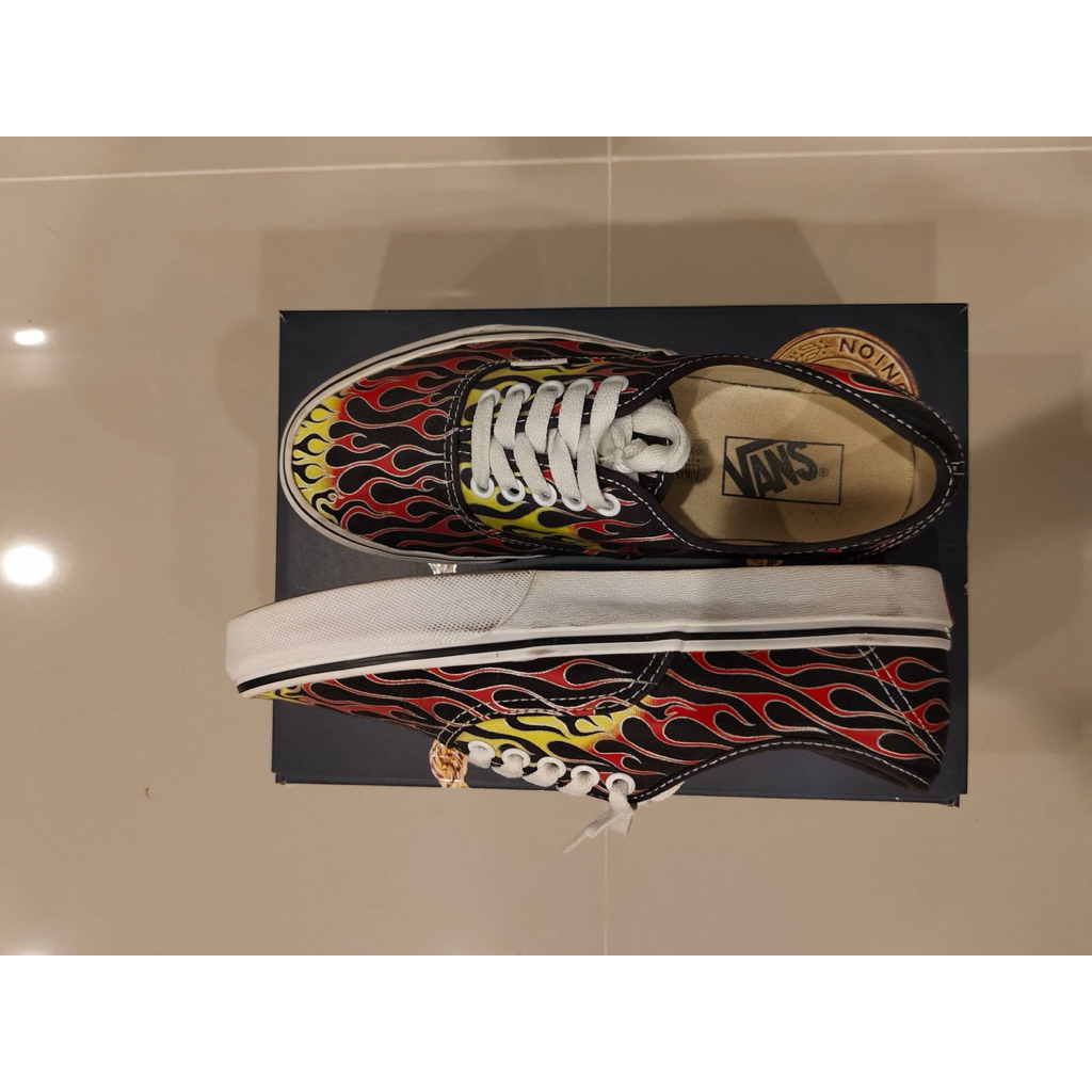 vans authentic flames