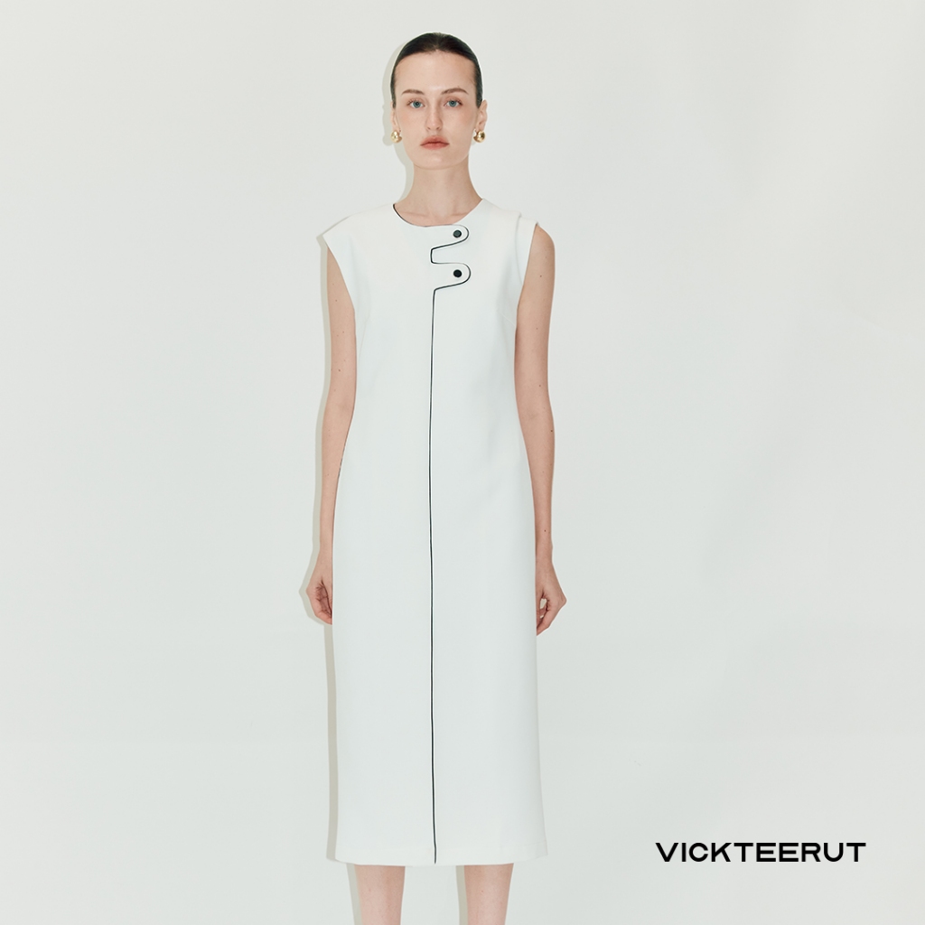 VICKTEERUT Re-Edition Sleeveless Sheath Dress with Piping and Button Detail เดรสเข้ารูป เดรสแขนกุด มิดิเดรส ตกแต่งกระดุม