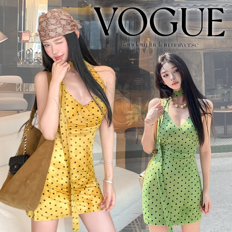 Vogue พร้อมส่ง เดรสสั้นคอสูงผูกเชือกลายจุด ผ้าซาตินเงางาม ทรงเข้ารูปเซ็กซี่ แถมฟรีผ้าพันคอ (FY2147)