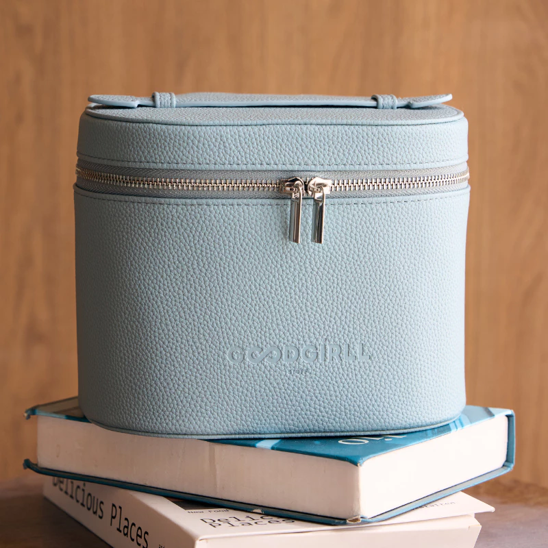 GOODGIRLLSTUFF| Goodgirll Oyster Vanity Case (กระเป๋าใส่เครื่องสำอาง)