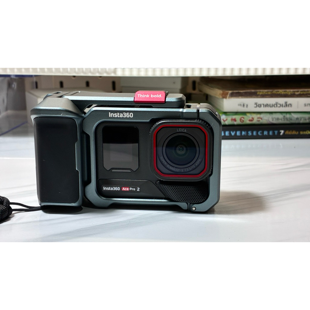 Insta360 Ace Pro 2 (Creative Bundle) Explorer Grip มือสอง