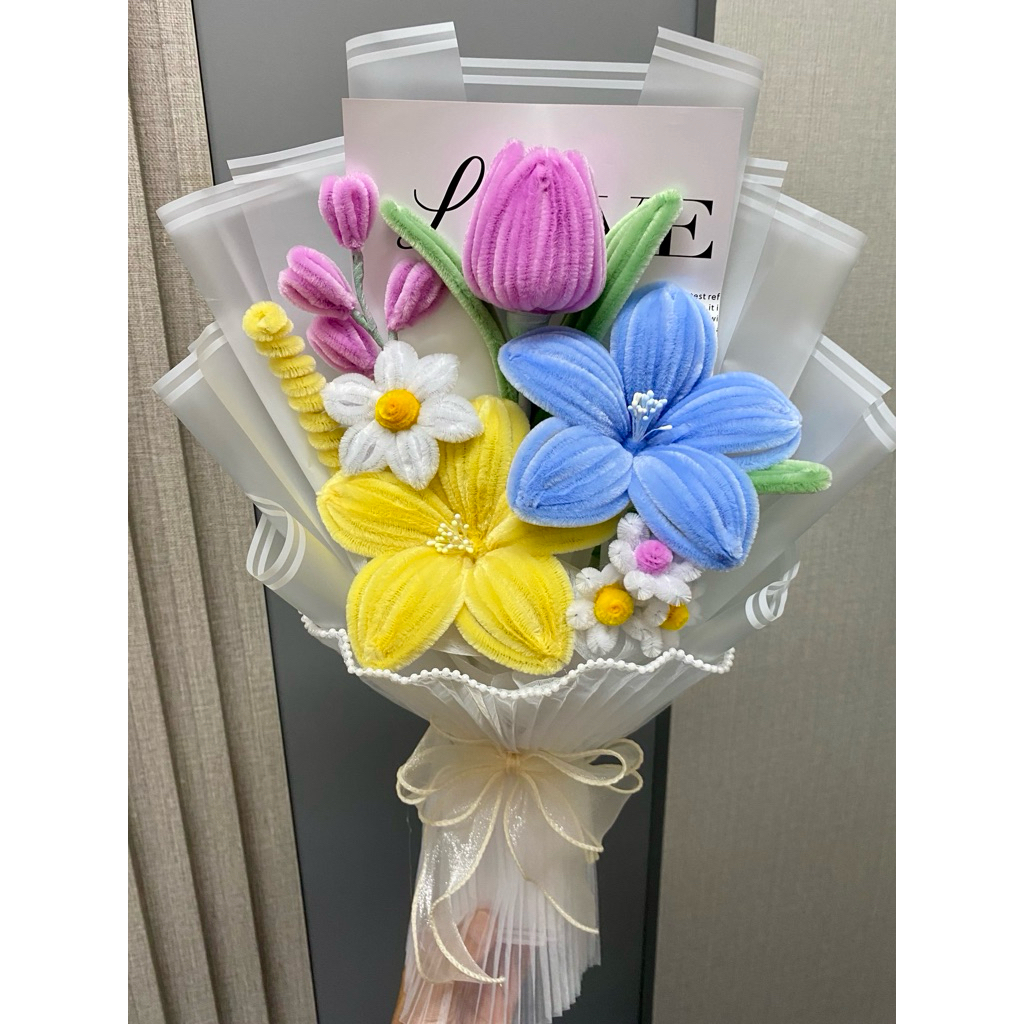 ช่อดอกไม้กำมะหยี่ดอกลิลลี่+ทิวลิป(สูง 38-40cm)