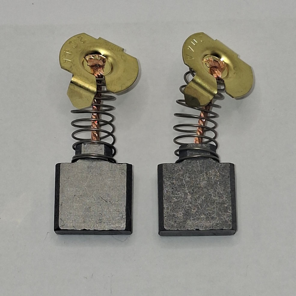 MAKITA แปรงถ่าน CB-204A ใช้กับรุ่น MT243 MT241 GA7020 GA9020 HM1306 2414NB MT362 GS500.