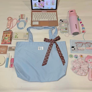 carryme - พร้อมส่ง มีซิป ! แถมโบว์🎀 tote bag/กระเป๋าผ้า คอตตอน สะพายข้าง มีป้ายร้าน ใส่หนังสือ มีช่องใน〰️