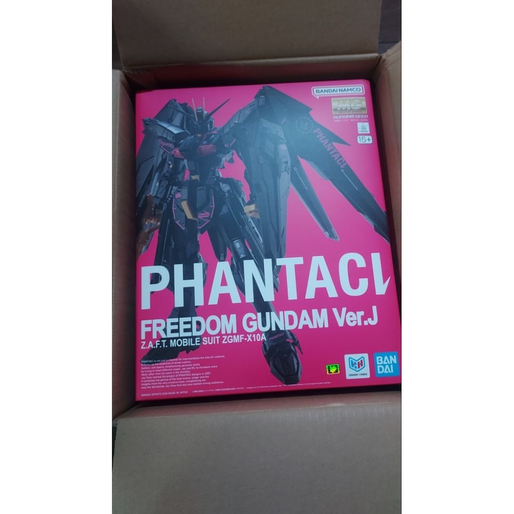 (สินค้าพร้อมจัดส่ง) [P-Bandai] MG 1/100 PHANTACI Freedom Gundam Ver.J🖤