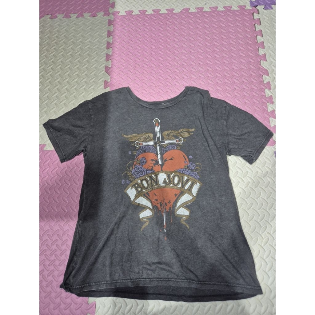 เสื้อวงร็อคแอนด์โรล Bon Jovi