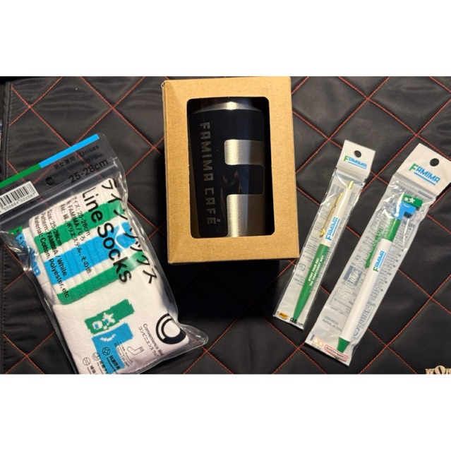Famima Nigo Exclusive Family Mart Japan ของสะสม