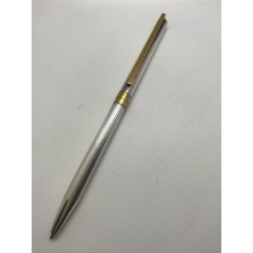 ST.DuPont Classique Ballpoint pen