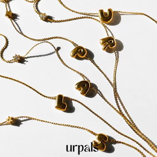 URPALS สร้อยจี้ตัวอักษร ตัวเรือน Stainless ชุบทอง 18K ใส่อาบน้ำ ออกกำลังกายได้
