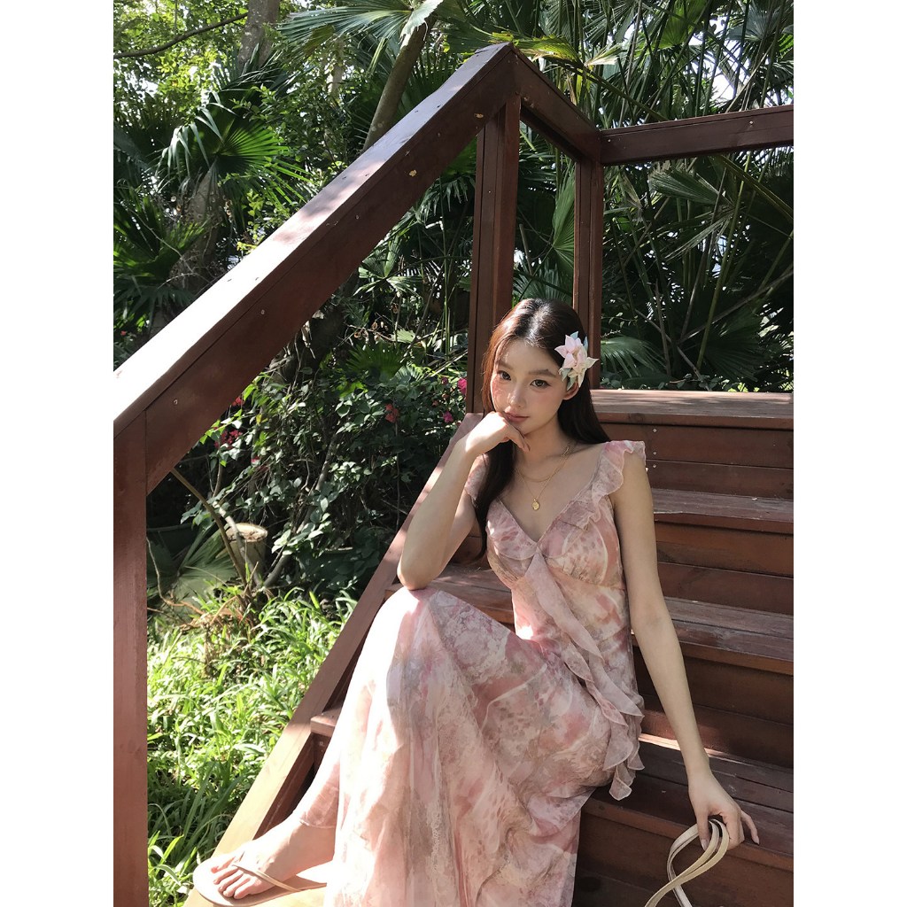เดรสสีชมพู เดรสยาวสายเดี่ยว ลายเบลอขอบระบาย คอวี ฝรั่งเศสมีระดับ ใส่เดท-เที่ยวได้ Summer66 HRG