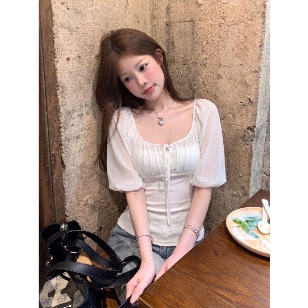 crush คอสี่เหลี่ยมโชว์กระดูกไหปลาร้า ช่วยปรับรูปคอให้สวยขึ้น