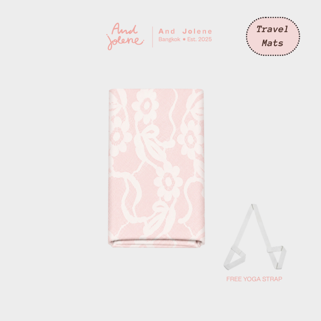 And Jolene รุ่น Suede Travel Mat เสื่อโยคะแบบพกพา พับได้ หนา 1.5mm น้ำหนักเบา 1.5kg | Lace สีชมพู Free Strap