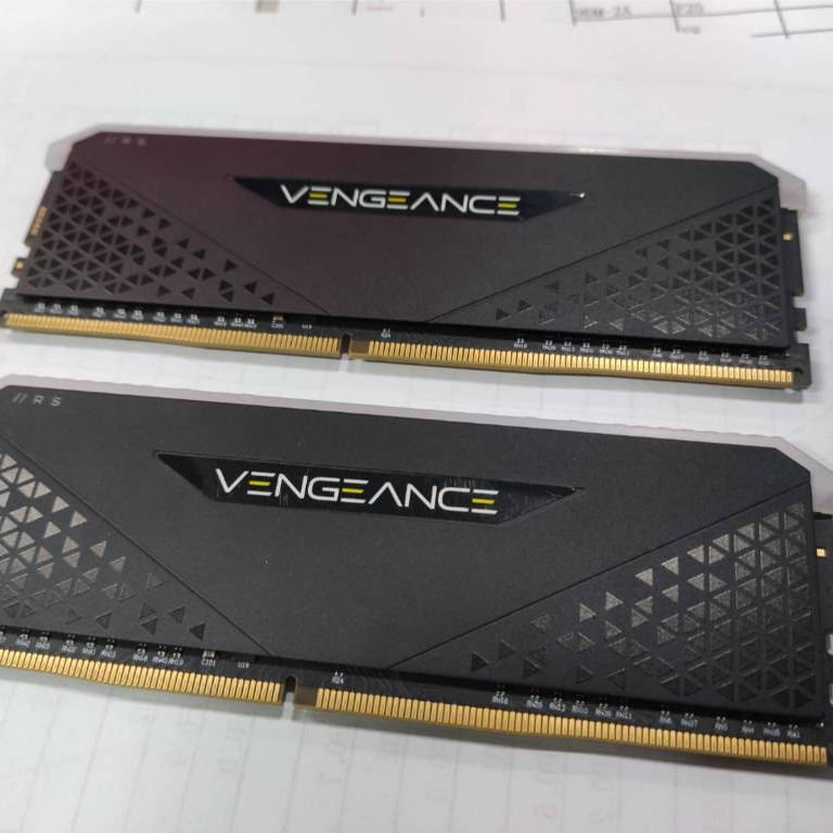 Ram Corsair Vengeance RGB RS 32GB (2x16GB) DDR4 3600MHz